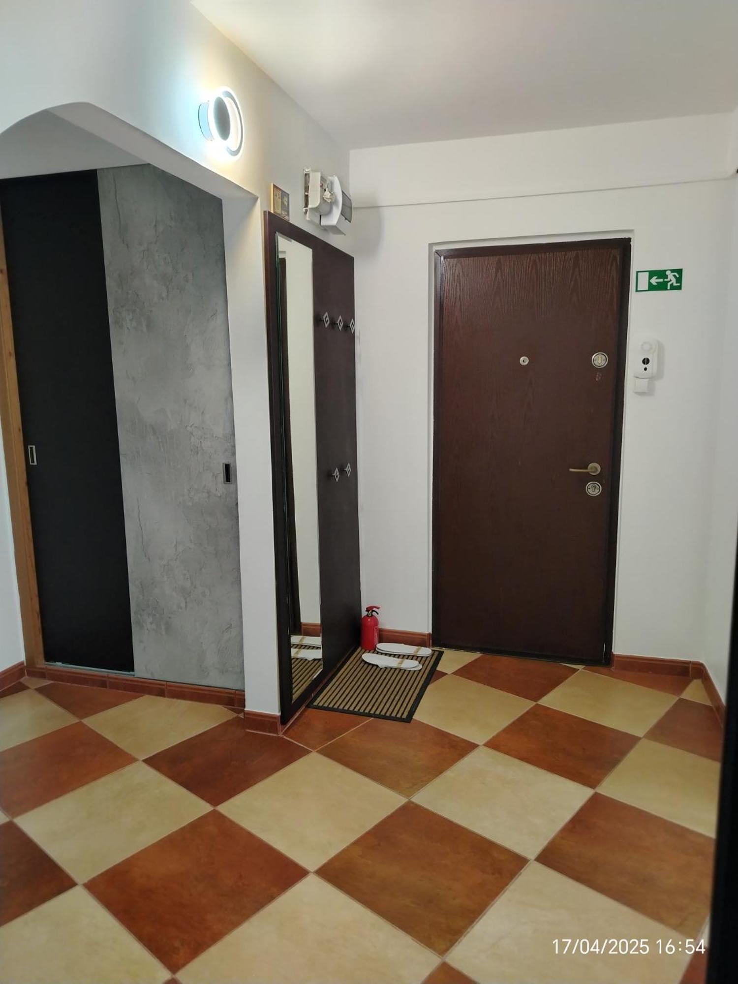 Arka Apartment Craiova Kültér fotó