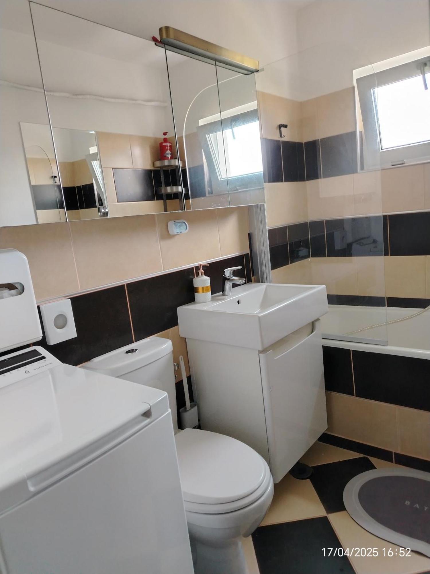 Arka Apartment Craiova Kültér fotó